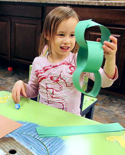 The Simple Delights of Paper Chains | Our Homeschool Forum